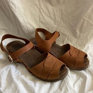 Lottas from Stockholm low heel peep toe clog, 39